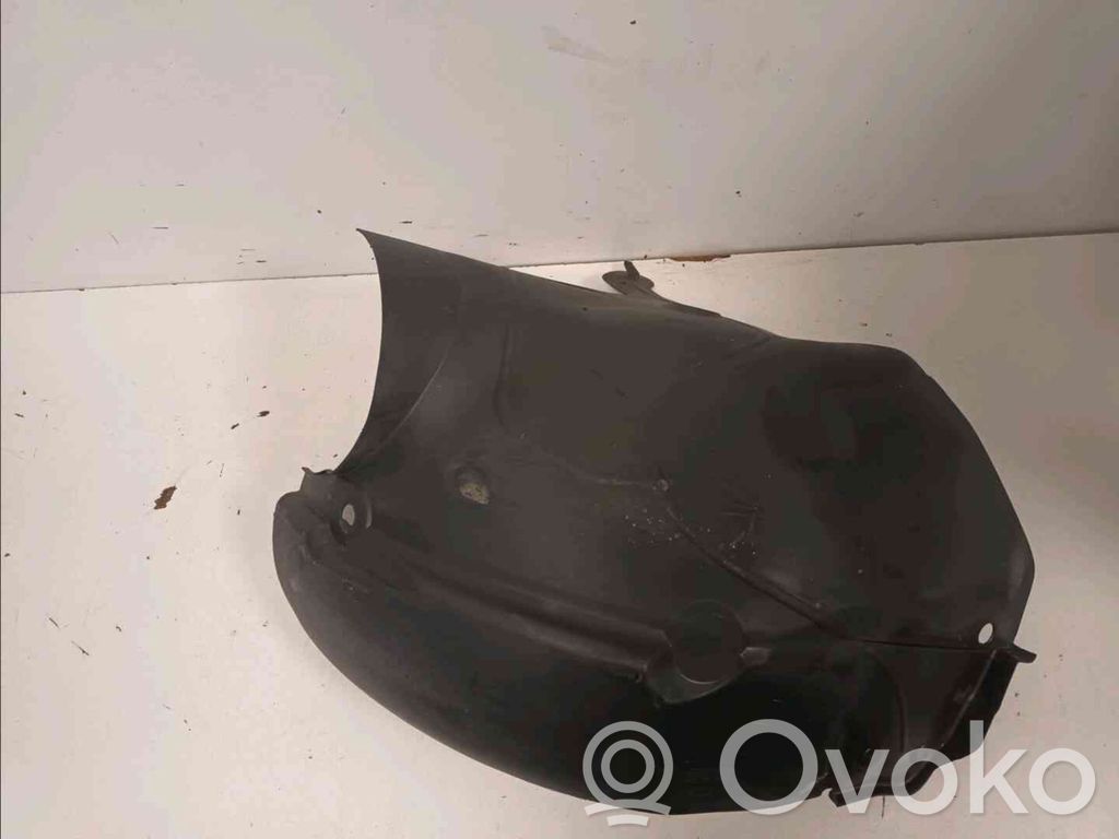 Revestimientos de la aleta antisalpicaduras delanteros   7700434562