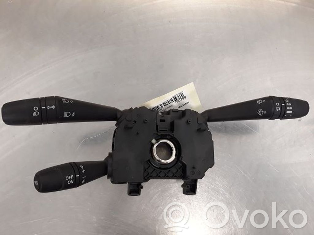 Alfa Romeo Mito Interruptor/palanca de limpiador de luz de giro 