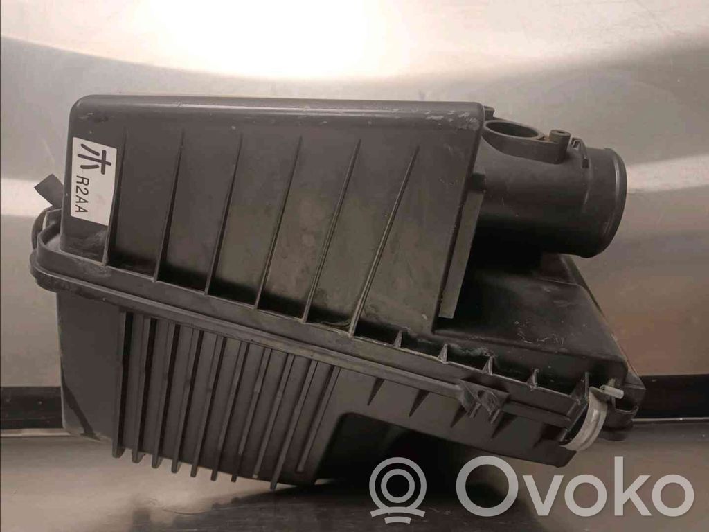 Mazda 6 Air filter box 