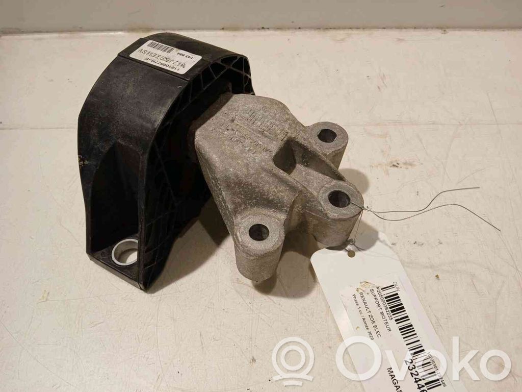 Renault Zoe Engine mounting bracket 
