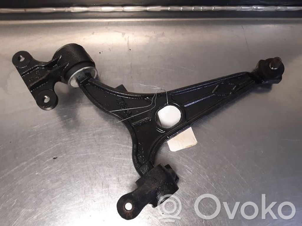 Peugeot 807 Dolny wahacz przedni 