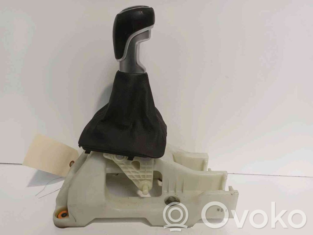 KIA Stonic Selector caja de cambios 