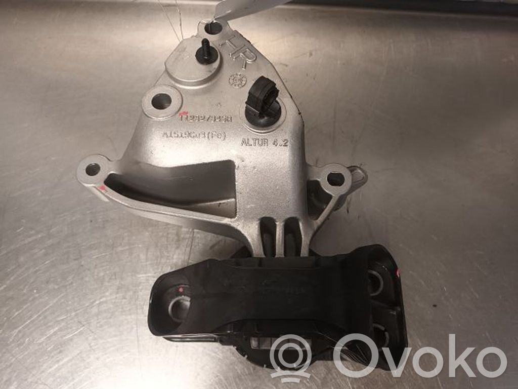 Engine mounting bracket   113751860R