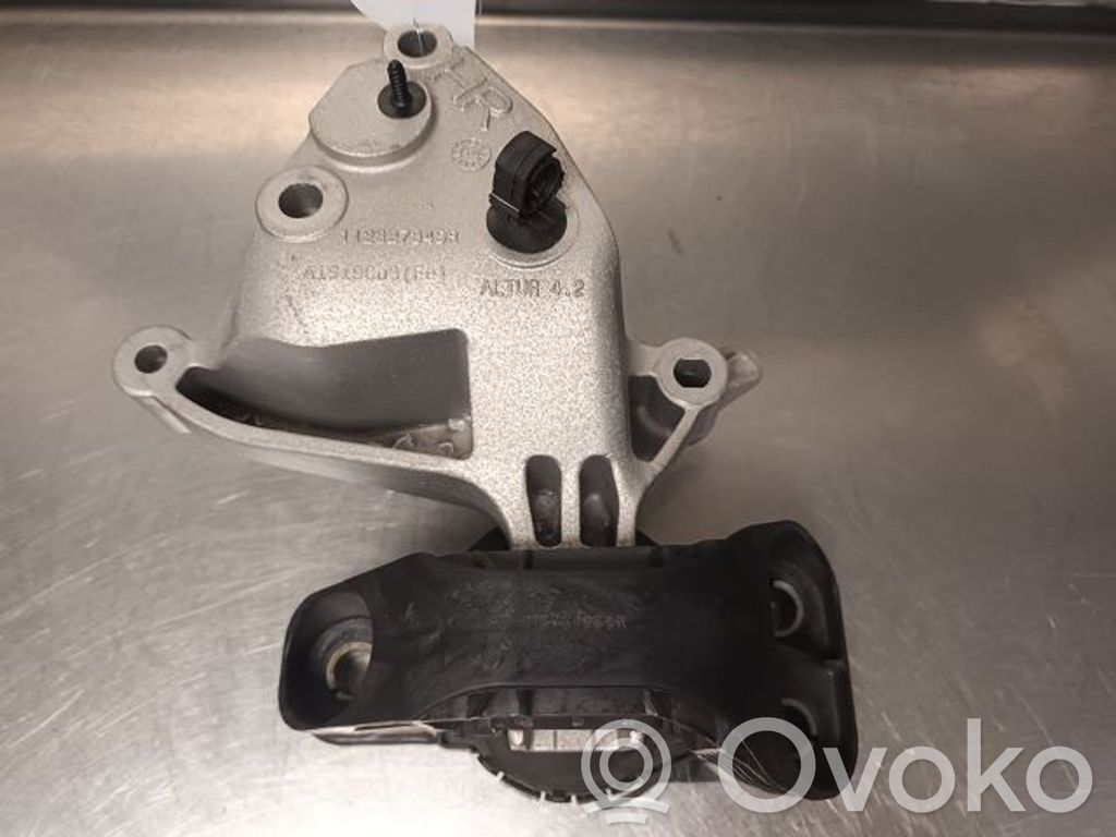 Renault Talisman Engine mounting bracket 