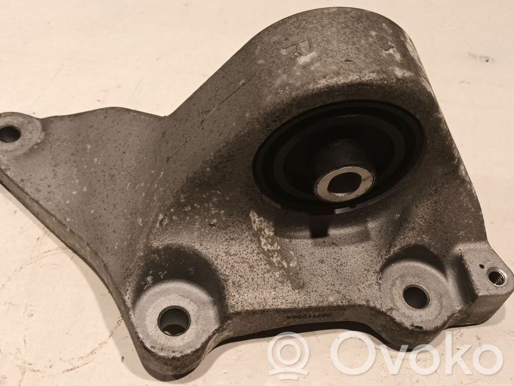 Renault Megane E-Tech Engine mounting bracket 