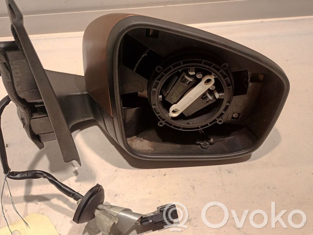 Dacia Spring Espejo lateral eléctrico de la puerta delantera 