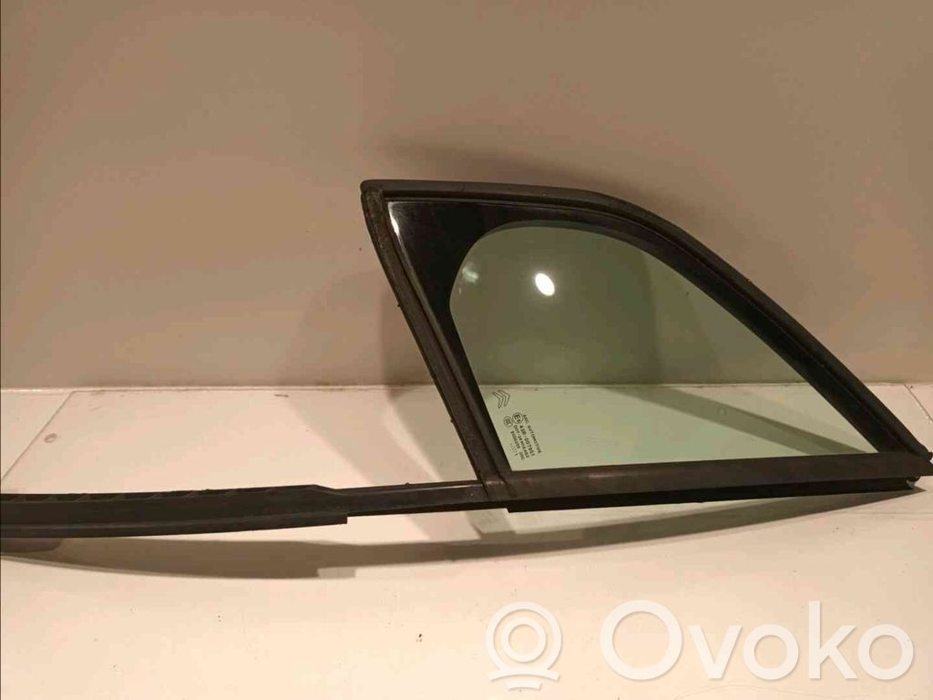 Citroen C3 Rear side window 