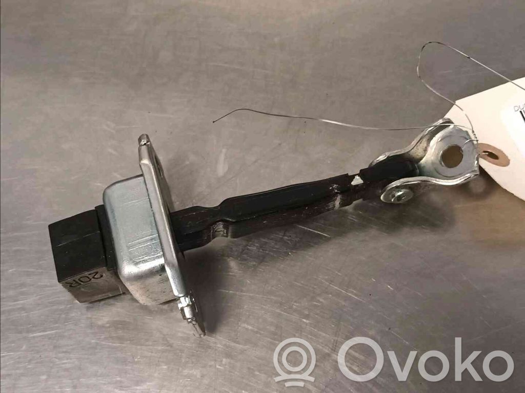 Peugeot iOn Etuoven pidätin 