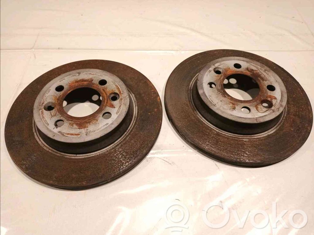 Renault Clio V Tarcza hamulca tylnego 
