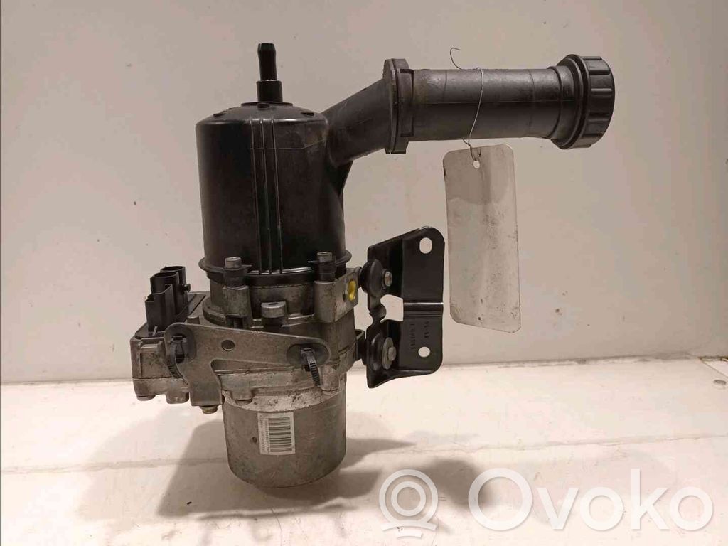 Citroen C4 II Power steering pump 