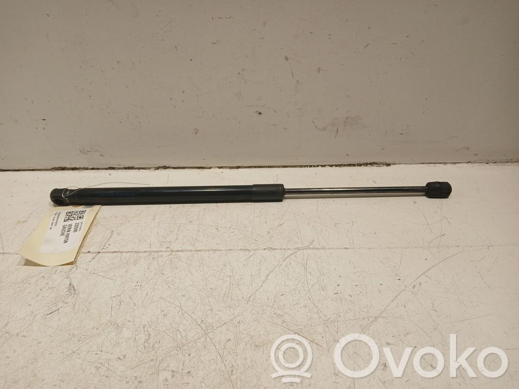 Volkswagen Scirocco Tailgate strut 