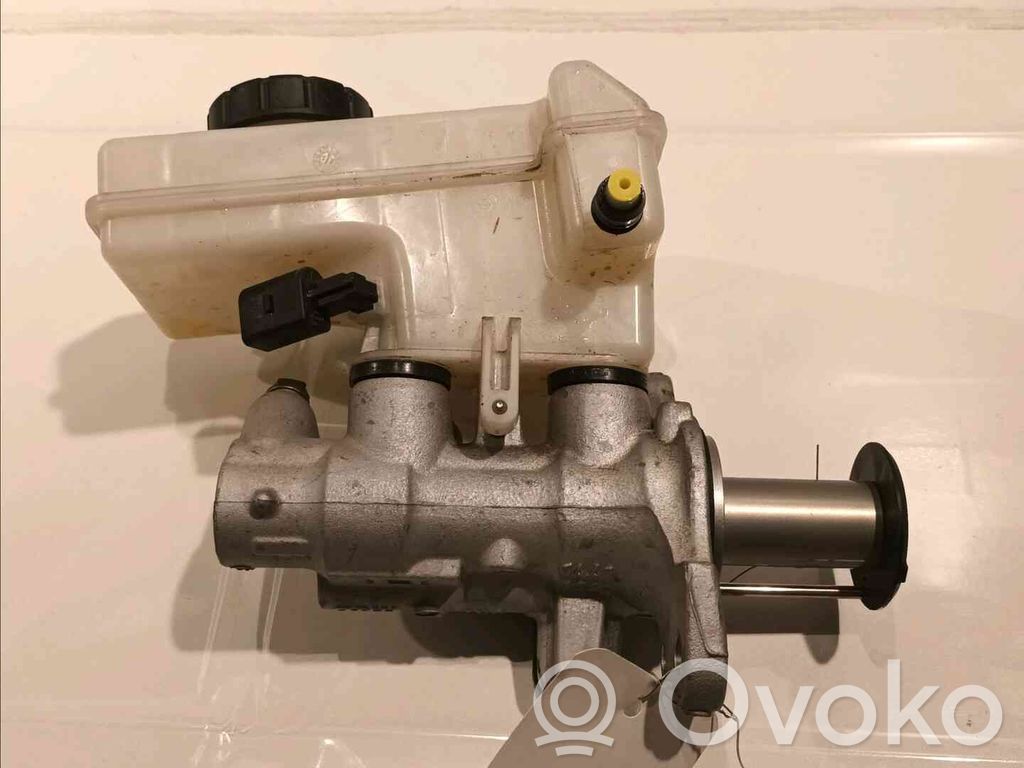 Volkswagen Golf VII Główny cylinder hamulca 