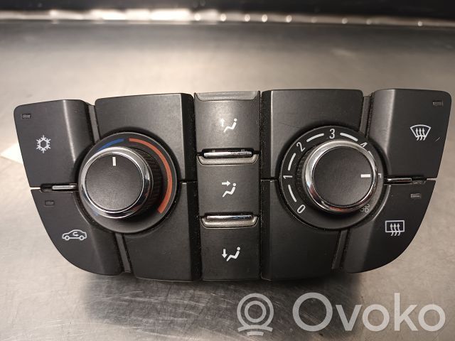 Opel Astra J Climate control unit 