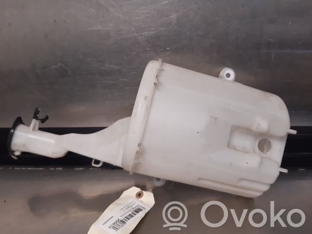 Toyota Yaris Zbiornik płynu do spryskiwaczy szyby przedniej / czołowej 
