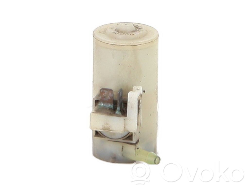 Suzuki Swift III Windscreen/windshield washer pump 