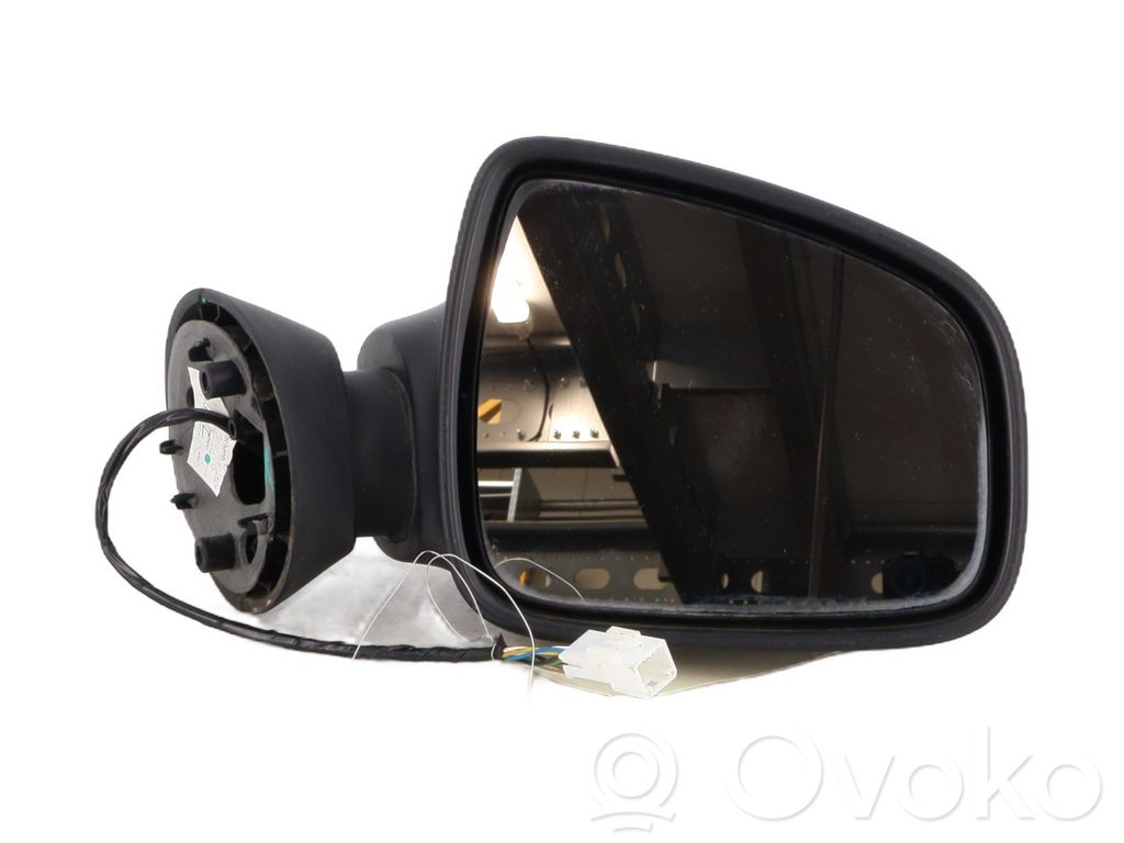 Renault Dacia Duster Front door electric wing mirror 