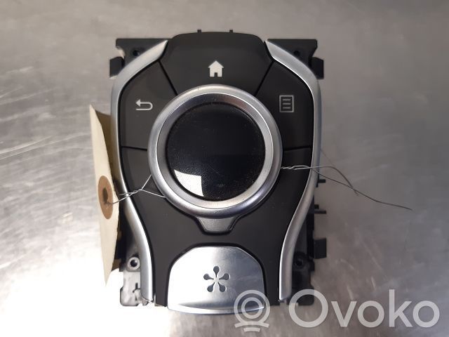 Renault Espace V (RFC) Unidad central de control multimedia 