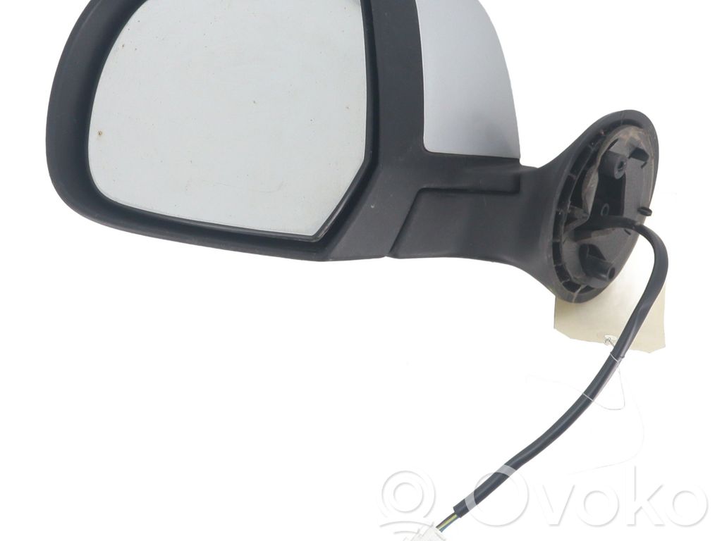 Renault Dacia Duster Front door electric wing mirror 