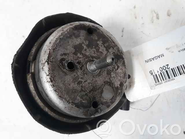 Engine mount bracket   4B0199379E