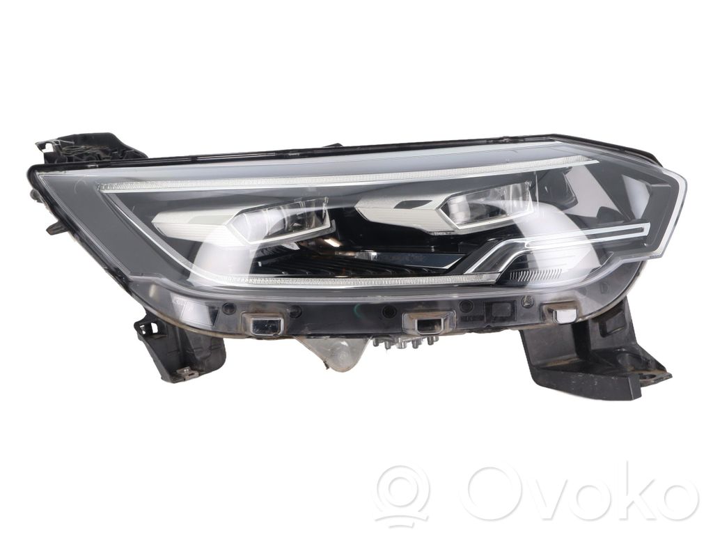 Lampa przednia   260109321R