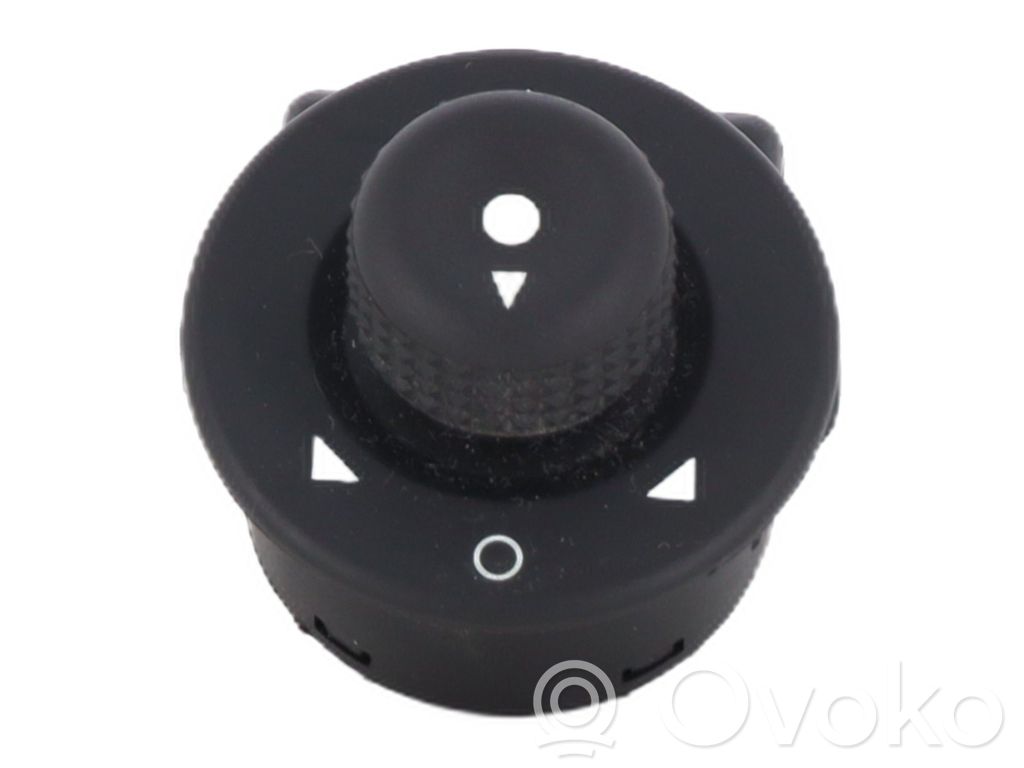 Citroen C3 Wing mirror switch 