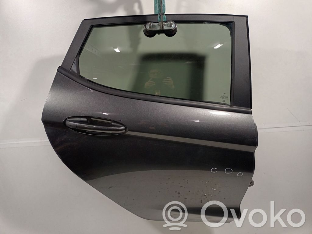 Ford Fiesta Puerta trasera 