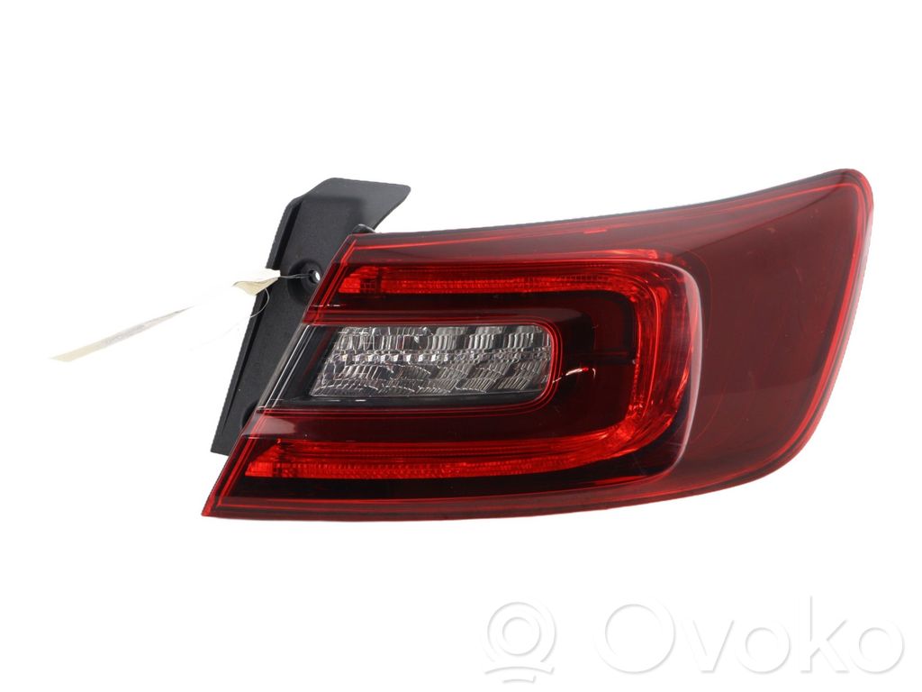Renault Talisman Aizmugurējais lukturis virsbūvē 