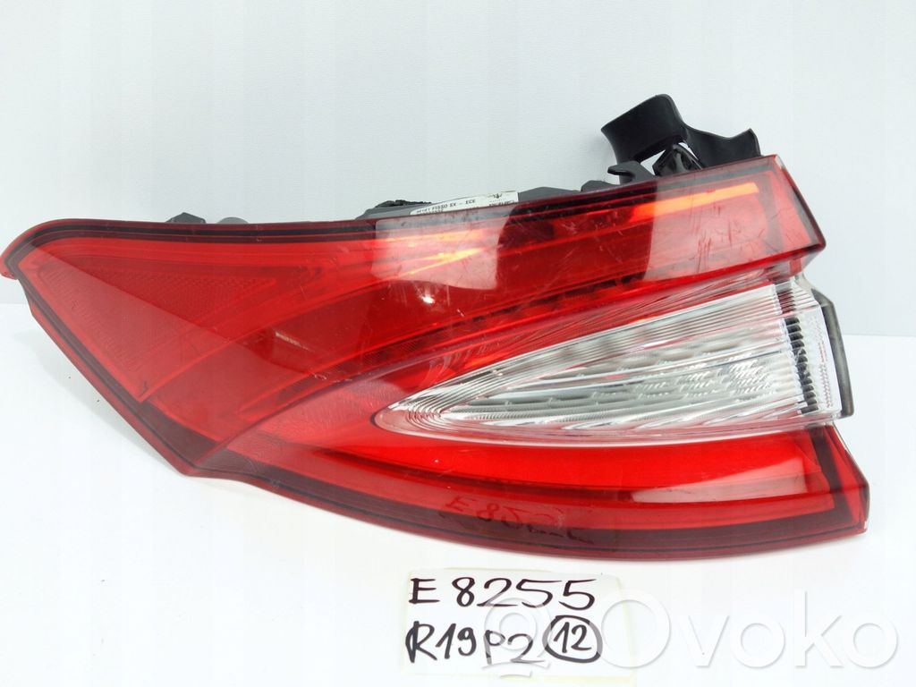 Rear/tail lights   670032332,670032332