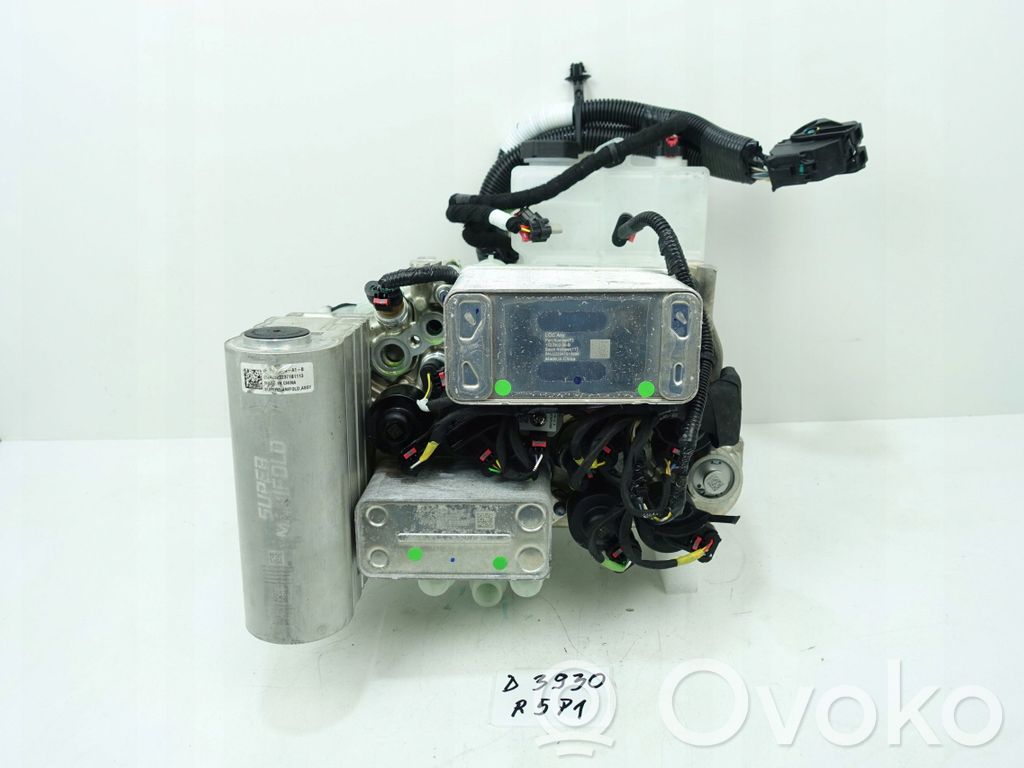 Tesla Model S Water pump 