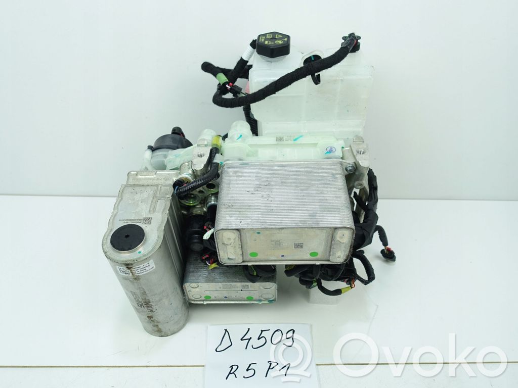 Tesla Model S Water pump 