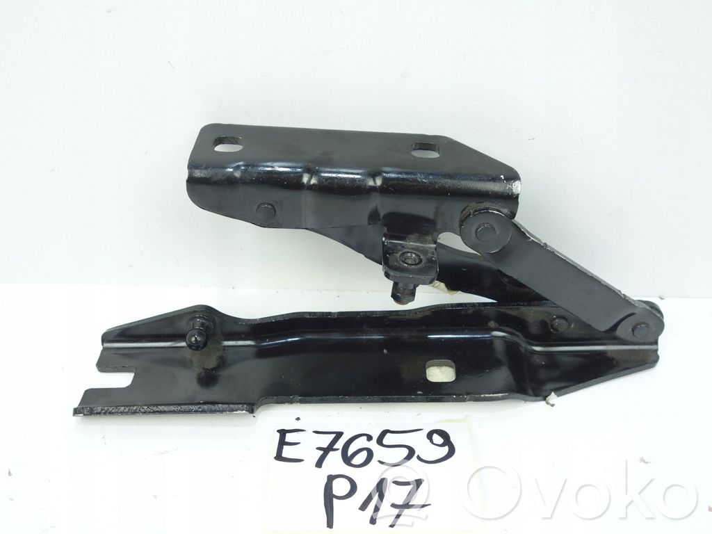 BMW 5 E60 E61 Dzinēja pārsega eņģe (-es) 