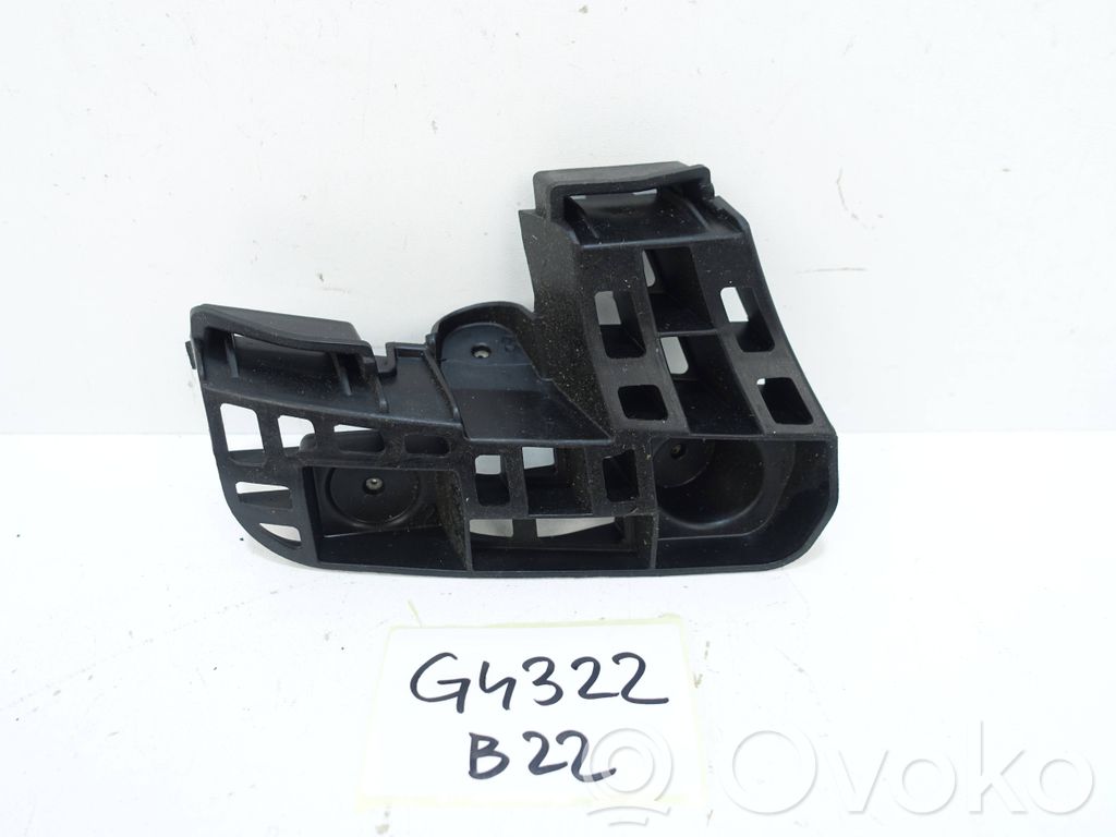 Rear bumper mounting bracket