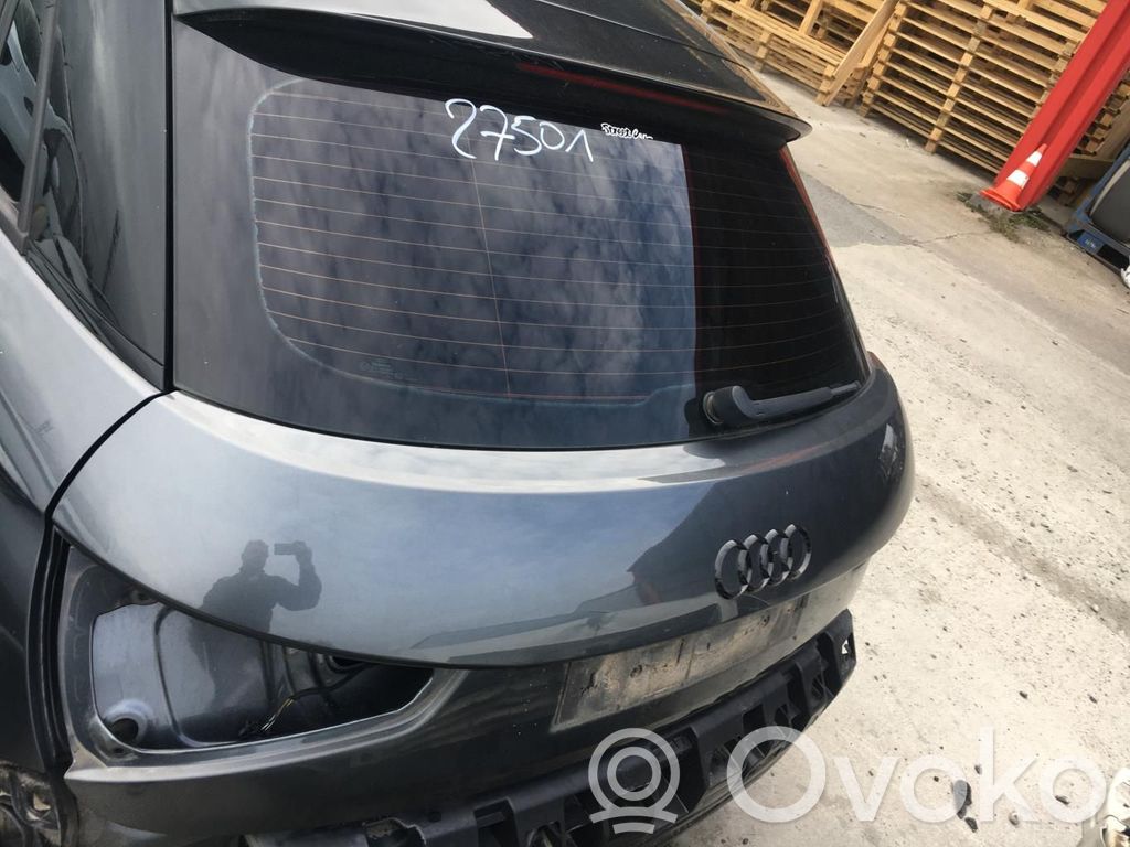 Audi A1 Cinturón trasero 