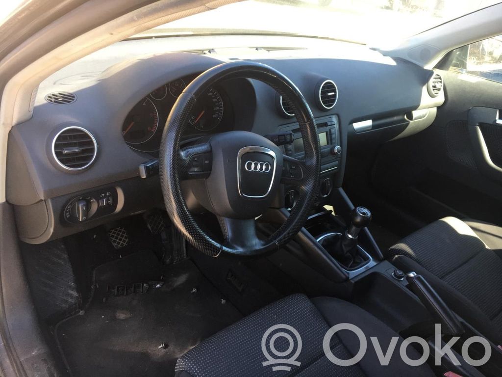 Audi A3 S3 A3 Sportback 8P Palanca de intermitentes 