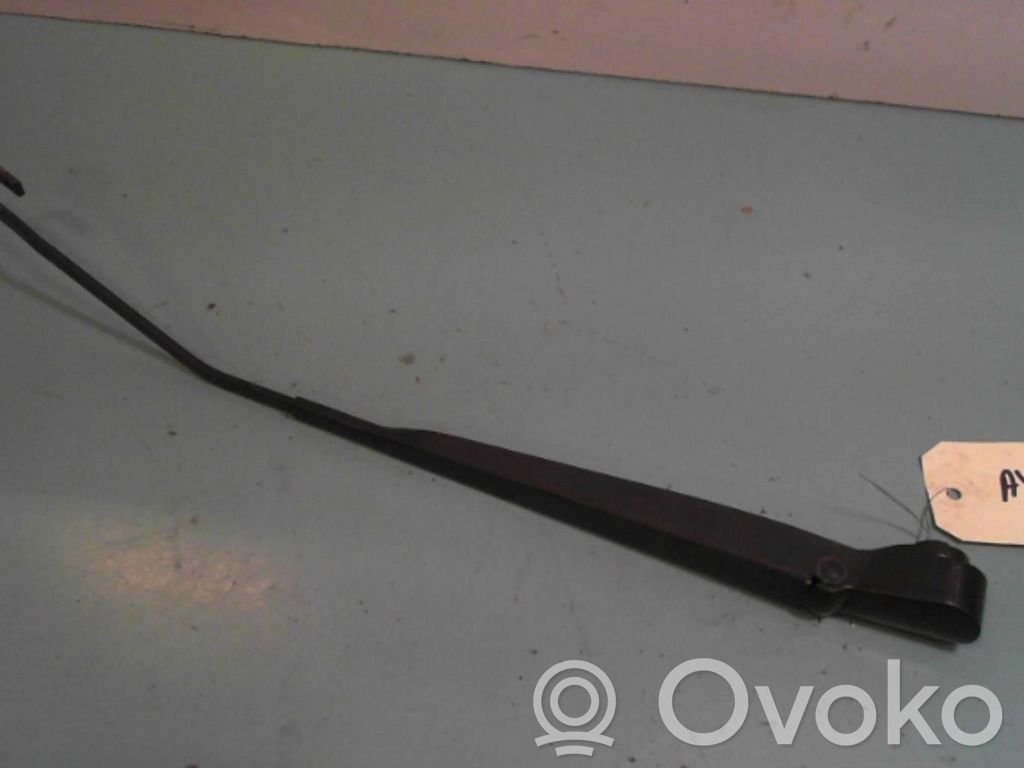 Citroen C2 Front wiper blade arm 
