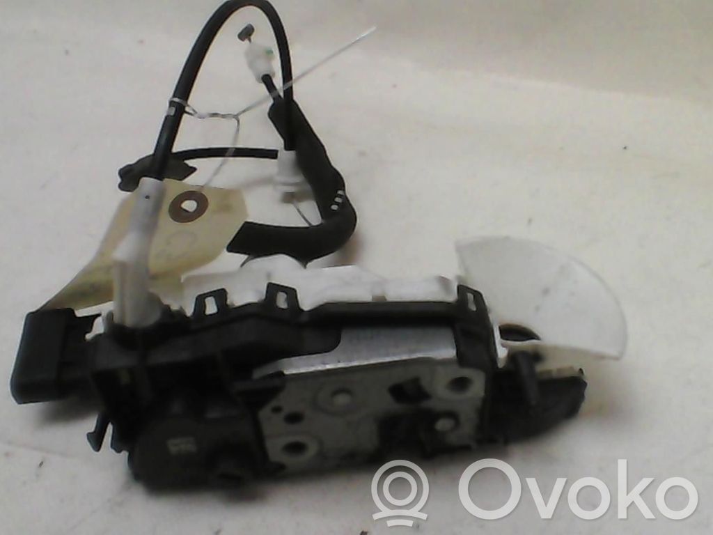 Citroen C3 Priekšpusē slēdzene 