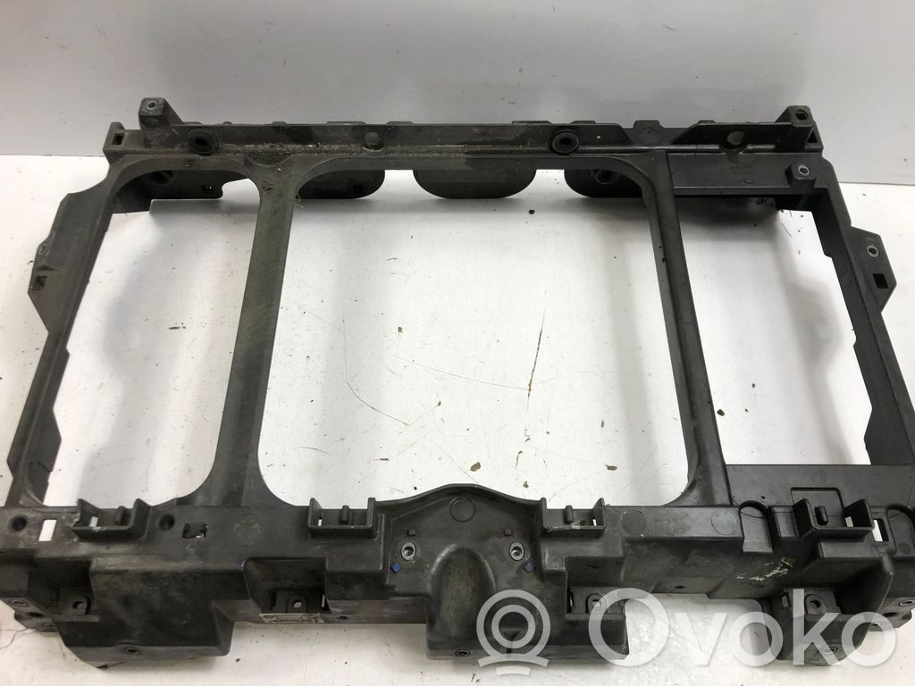 Citroen C5 Viršutinė dalis radiatorių panelės (televizoriaus) 
