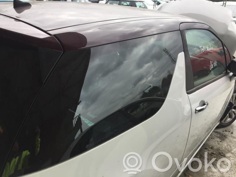 Citroen DS3 Rear side window 