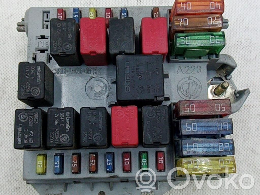 Fiat Punto (188) Modulo fusibile 