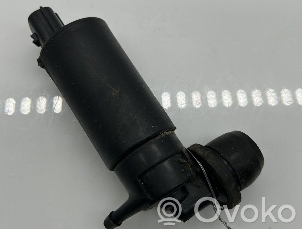 Land Rover Freelander Windscreen/windshield washer pump 