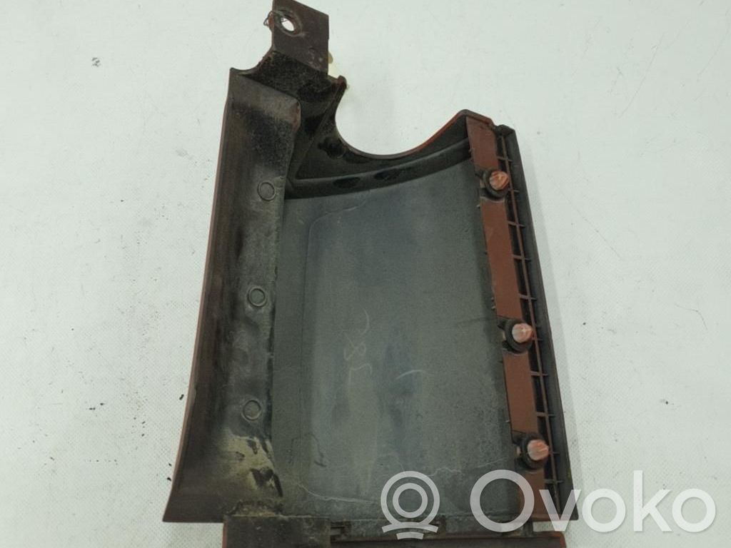 Nissan Note (E11) Rear/tail light trim molding 
