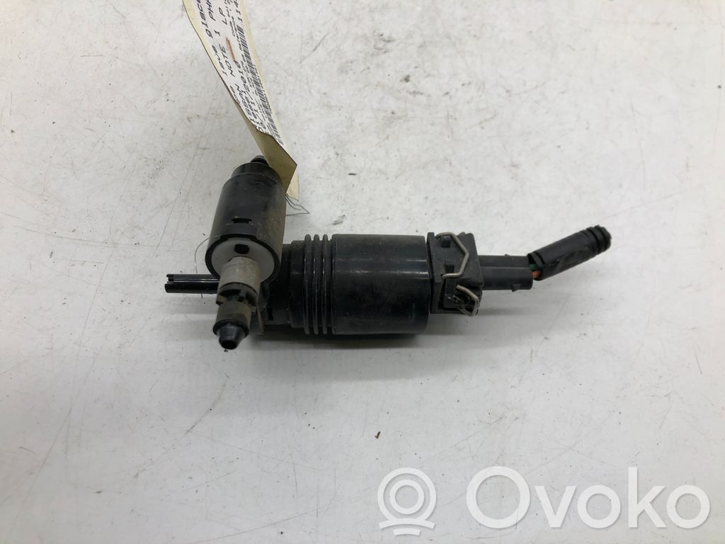 Nissan Note (E11) Windscreen/windshield washer pump 