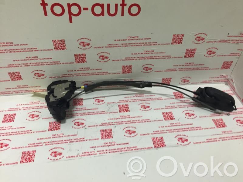 Nissan Note (E11) Cerradura de puerta trasera 