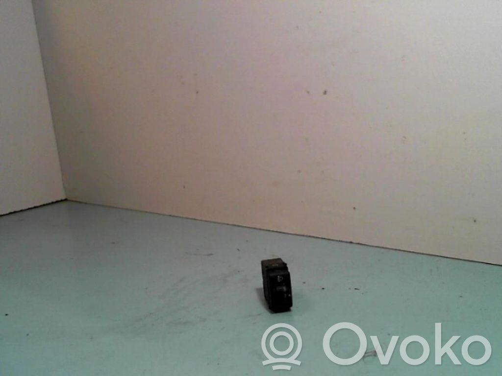 Nissan Note (E11) Headlight level height control switch 