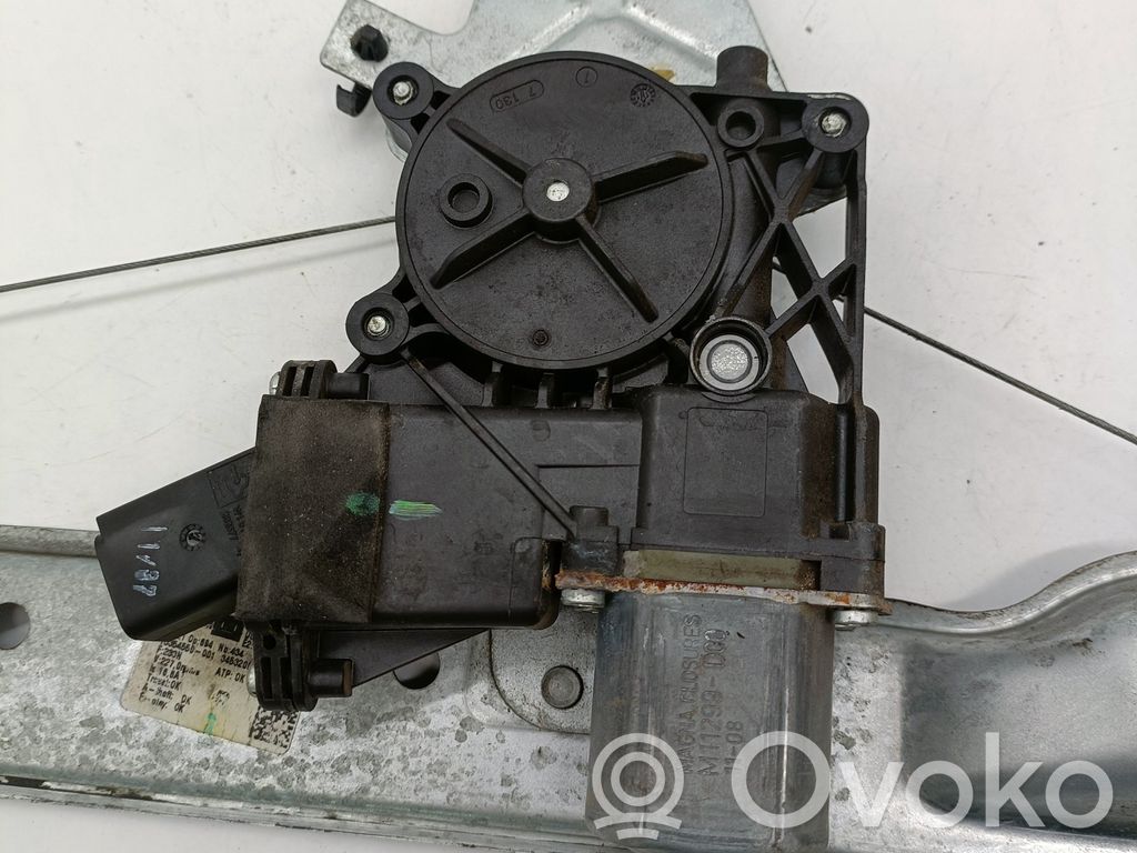 Elektryczny podnośnik szyby drzwi tylnych   95508040