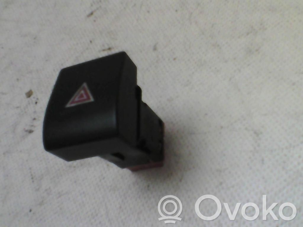 Peugeot 3008 I Botón interruptor de luz de peligro 