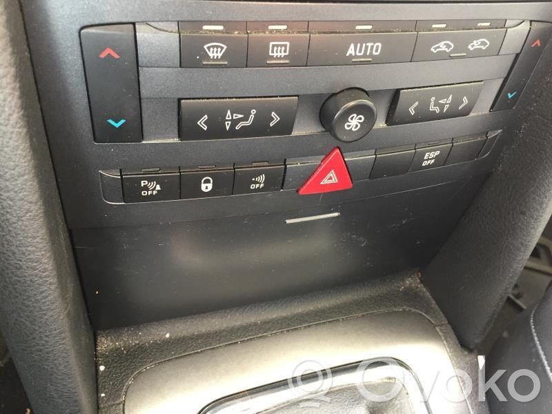 Peugeot 407 Climate control unit 