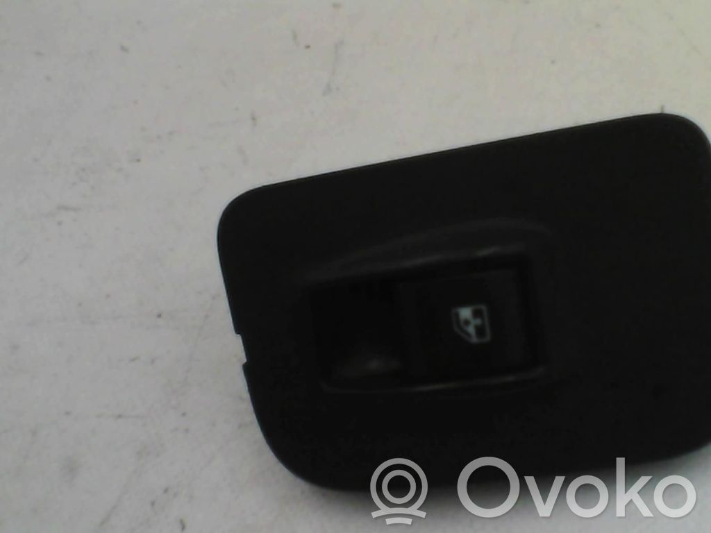 Peugeot Bipper Electric window control switch 