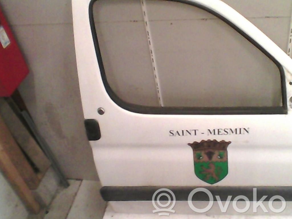 Peugeot Partner Дверь 