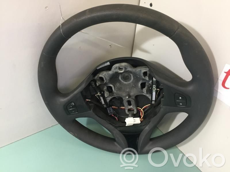 Renault Clio IV Ohjauspyörä 